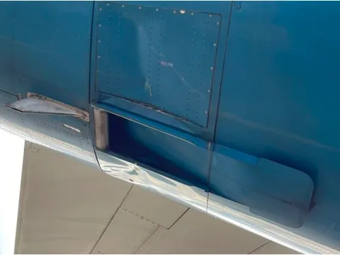 Máy bay bị móp vỏ vẫn cất cánh từ TP.HCM đi Phú Quốc