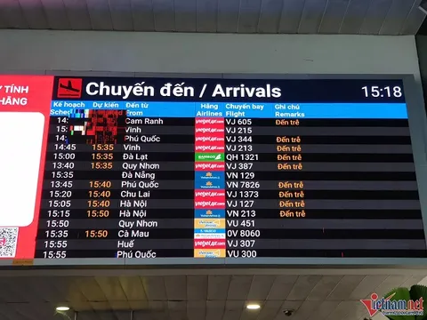 Mưa dông lớn, 7 chuyến bay không thể hạ cánh tại Tân Sơn Nhất