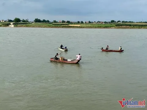 Tìm thấy thi thể 3 mẹ con nữ giáo viên mất tích trên sông Thái Bình