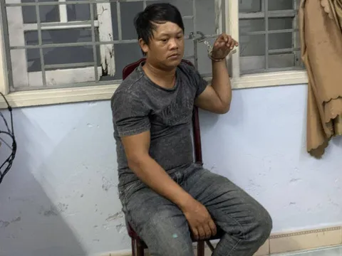 Bắt nghi phạm dùng kéo đâm chết người vì mâu thuẫn trong lúc ăn nhậu