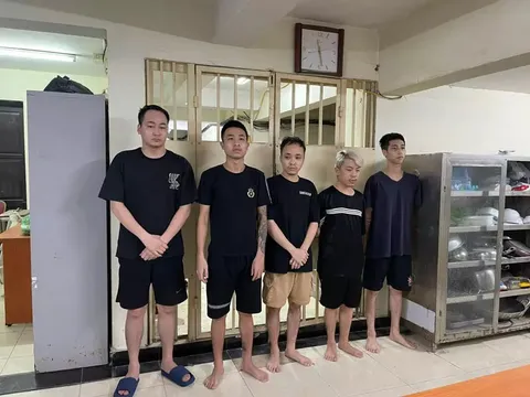 Không thanh toán hóa đơn 25 triệu, khách 14 tuổi bị giam lỏng ở quán bar