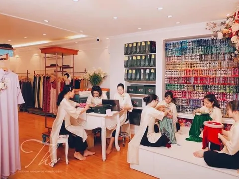 'Bóng hồng' tìm ra hướng đi mới, hồi sinh thời trang thủ công Việt