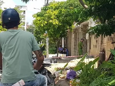 Truy bắt đối tượng mặc áo Grab đâm chết đại gia tại biệt thự ở TP.HCM