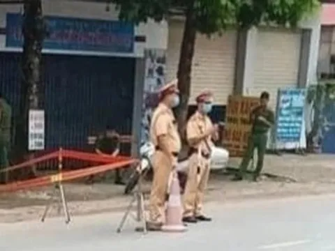 Thái Nguyên: Truy tìm nhóm đối tượng chém chết người trước quán karaoke