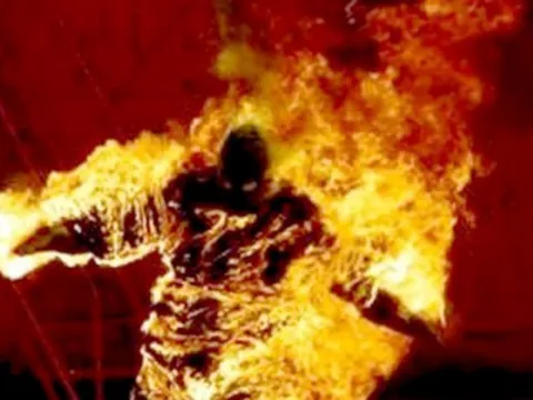 Nghi án chị dâu dùng xăng thiêu chết em chồng do tranh chấp đất đai