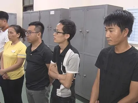 Triệt phá đường dây làm giả giấy phép lái xe ô tô, xe máy tại Hà Nam