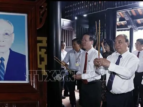 Lãnh đạo Đảng, Nhà nước dâng hương tưởng nhớ Chủ tịch Hội đồng Nhà nước Võ Chí Công