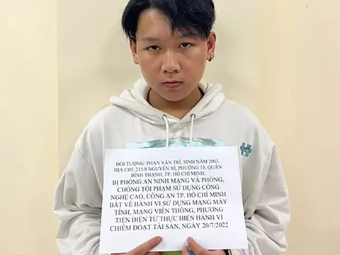 Khởi tố đối tượng chuyên hack Facebook người nổi tiếng rồi lừa vay tiền