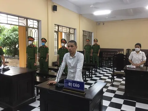 Chém cha suýt chết vì chuyện chia đất, nghịch tử lĩnh 17 năm tù