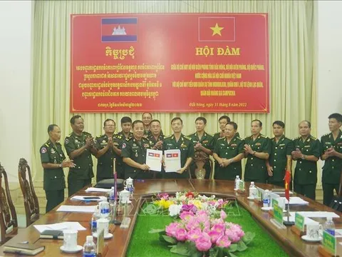 Phối hợp giữ gìn an ninh chính trị, ngăn chặn tội phạm khu vực biên giới Việt Nam - Campuchia