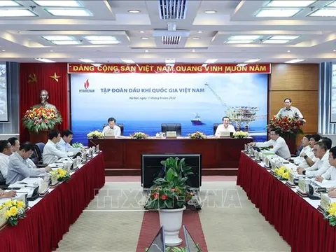 Thủ tướng: Tập đoàn Dầu khí không được để thiếu năng lượng cho xây dựng, bảo vệ Tổ quốc