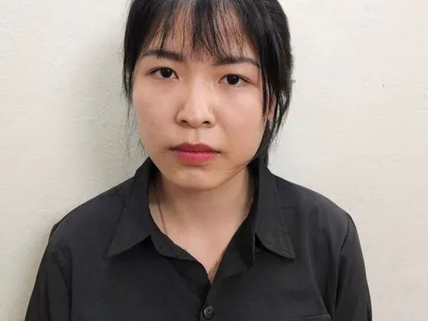 Khởi tố 'nữ quái' trộm 100 triệu đồng trong tài khoản ngân hàng