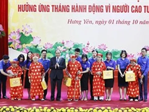 Chủ tịch nước Nguyễn Xuân Phúc: Người cao tuổi là rường cột của gia đình và cộng đồng