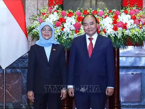 Chủ tịch nước chủ trì Lễ đón và Hội đàm cấp Nhà nước với Tổng thống Singapore