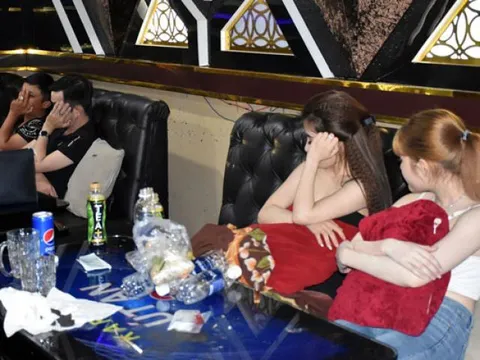 Nữ nhân viên quán karaoke tử vong do sốc ma tuý khi sử dụng cùng khách