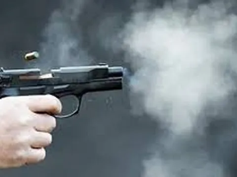 Tp.HCM: Điều tra vụ con trai mới từ Mỹ về, bắn cha ruột trọng thương