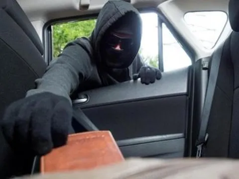 Cảnh giác với thủ đoạn trộm cắp đồ trên xe ô-tô ở Huế