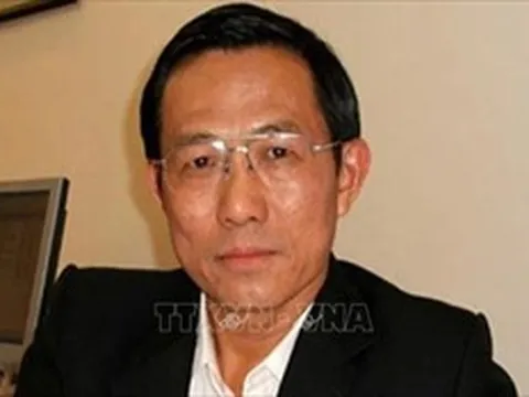 Ngày 21/11, nguyên Thứ trưởng Bộ Y tế Cao Minh Quang và 8 bị cáo khác ra hầu tòa