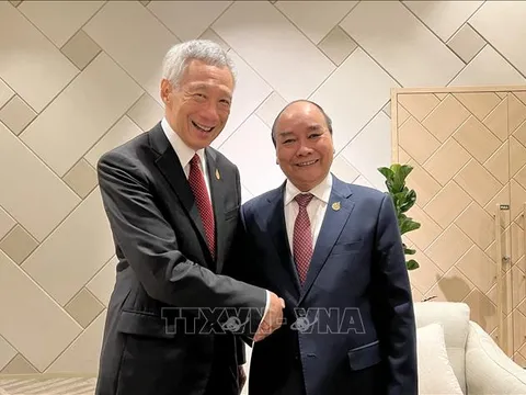 Chủ tịch nước tiếp xúc song phương bên lề Hội nghị các nhà lãnh đạo kinh tế APEC 2022
