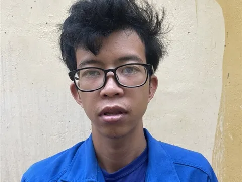 Bắt tạm giam nhân viên thu ngân trộm 100 triệu đồng của cửa hàng rồi bỏ trốn