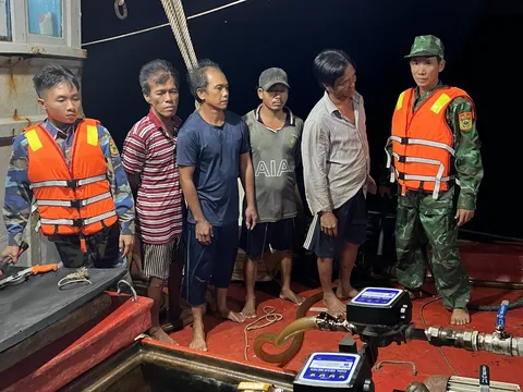 Kiên Giang: Phát hiện 2 tàu cá vận chuyển hơn 62.000 lít dầu DO