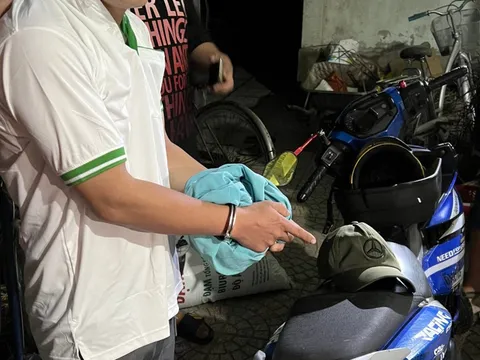 Tạm giữ nghi phạm đâm gục tài xế xe ôm ở TP.HCM