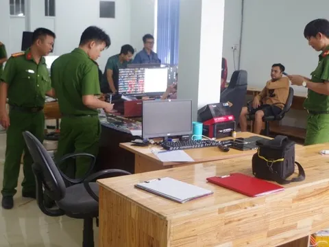 Quảng Nam: Bắt đôi vợ chồng cầm đầu đường dây làm giả 150 căn cước công dân