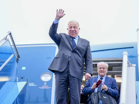 Chủ tịch Thượng viện Cộng hòa Pháp đến Hà Nội, thăm chính thức Việt Nam