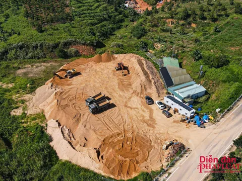 Lâm Đồng: Cần làm rõ tình trạng khai thác, tập kết khoáng sản cát trái phép tại xã Lộc Nam
