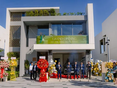 Biệt thự full nội thất Regal Victoria Elizabeth Edition đã có chủ nhân trong ngày ra mắt