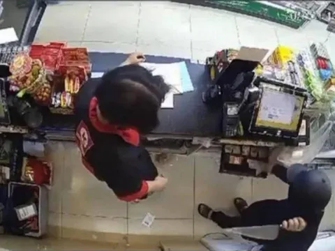 Bắt đối tượng cướp 4 cửa hàng tiện lợi trong đêm ở Hà Nội