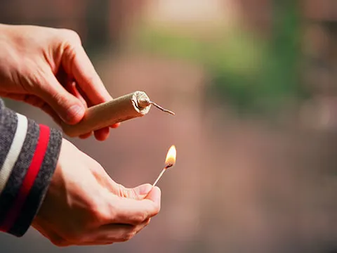 Đốt pháo mừng năm mới Quý Mão 2023 có bị phạt không?