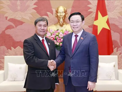 Quốc hội Việt Nam sẵn sàng trao đổi, chia sẻ kinh nghiệm với Quốc hội Lào