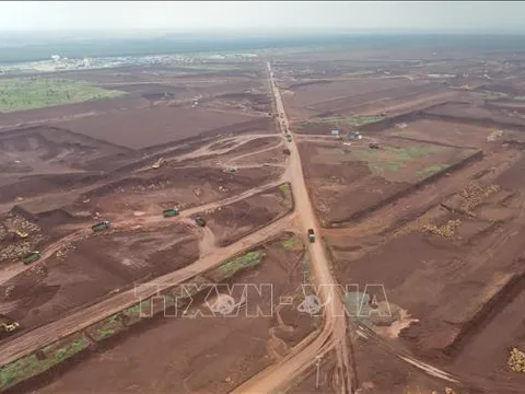 Thủ tướng Chính phủ yêu cầu giải quyết vướng mắc, đảm bảo tiến độ, chất lượng các dự án giao thông trọng điểm