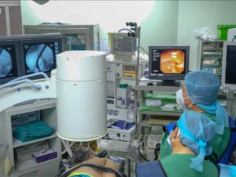 Chính phủ ban hành Nghị quyết về việc tiếp tục thực hiện các giải pháp bảo đảm thuốc, trang thiết bị y tế