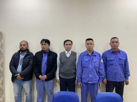 Hà Nội: Khởi tố, bắt tạm giam Giám đốc Trung tâm đăng kiểm 29-01S