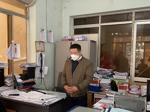 Khởi tố, bắt tạm giam 2 cán bộ Chi cục thuế ở Cao Bằng