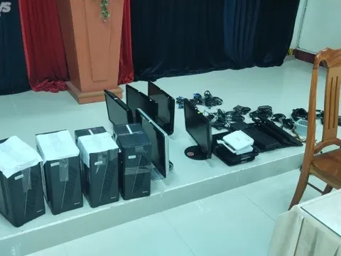 Khởi tố, bắt tạm giam 3 đối tượng chiếm đoạt tiền của 300 chủ thẻ tín dụng