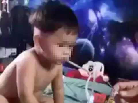 Lời khai của mẹ ruột và cha dượng vụ bé trai 3 tuổi nghi bị ép hút ma túy