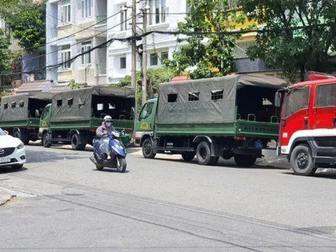 Công an kiểm tra trụ sở 2 công ty tài chính Home Credit và Galaxy