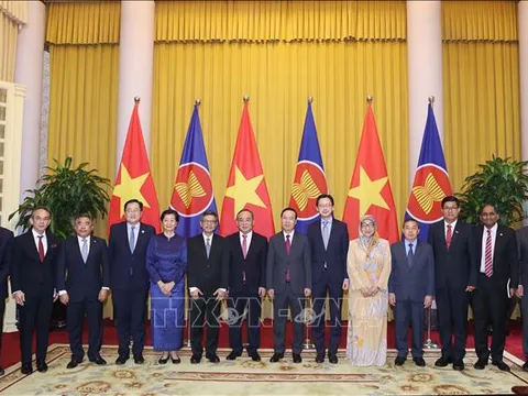 Chủ tịch nước Võ Văn Thưởng tiếp Đại sứ các nước ASEAN đến chào và chúc mừng