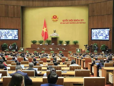 Quốc hội giao Chính phủ hoàn thiện chính sách tiền lương mới để thực hiện sau năm 2023