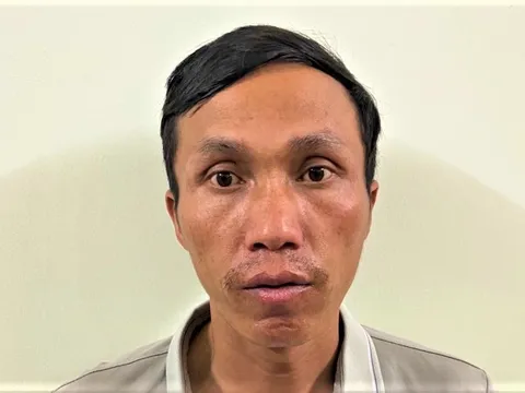 Khởi tố tài xế chở quan tài, vòng hoa tới UBND xã gây rối