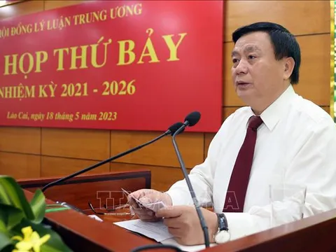 Kỳ họp thứ bảy Hội đồng Lý luận Trung ương