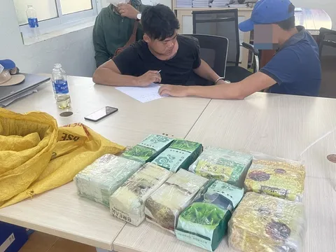 Bắt nhóm đối tượng vận chuyển trái phép 9kg ma túy vào Đà Nẵng tiêu thụ