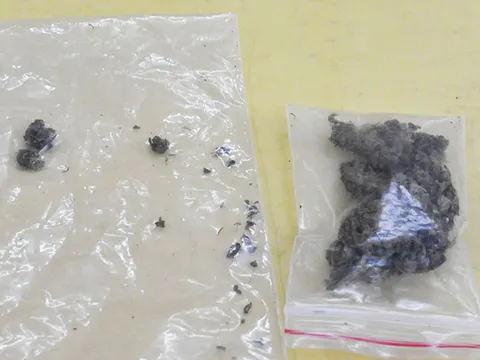 Bắt 2 nhân viên quán bia ở Hải Dương mua bán trái phép ma túy