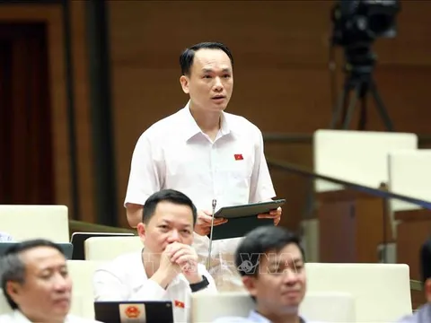 Cần quy định cụ thể tiêu chí thăng hàm cấp tướng công an trước thời hạn