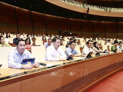 Ngày 23/6, Quốc hội thông qua Luật Đấu thầu (sửa đổi) và Nghị quyết về việc lấy phiếu tín nhiệm