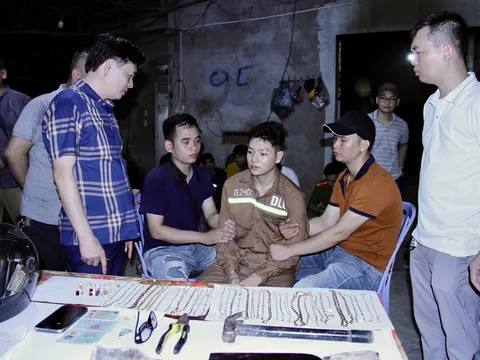 Bắt nghi phạm dùng búa cướp tiệm vàng ở Lào Cai