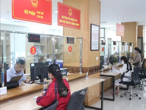 Tập trung ưu tiên cắt giảm, đơn giản hóa các thủ tục hành chính về đầu tư, kinh doanh